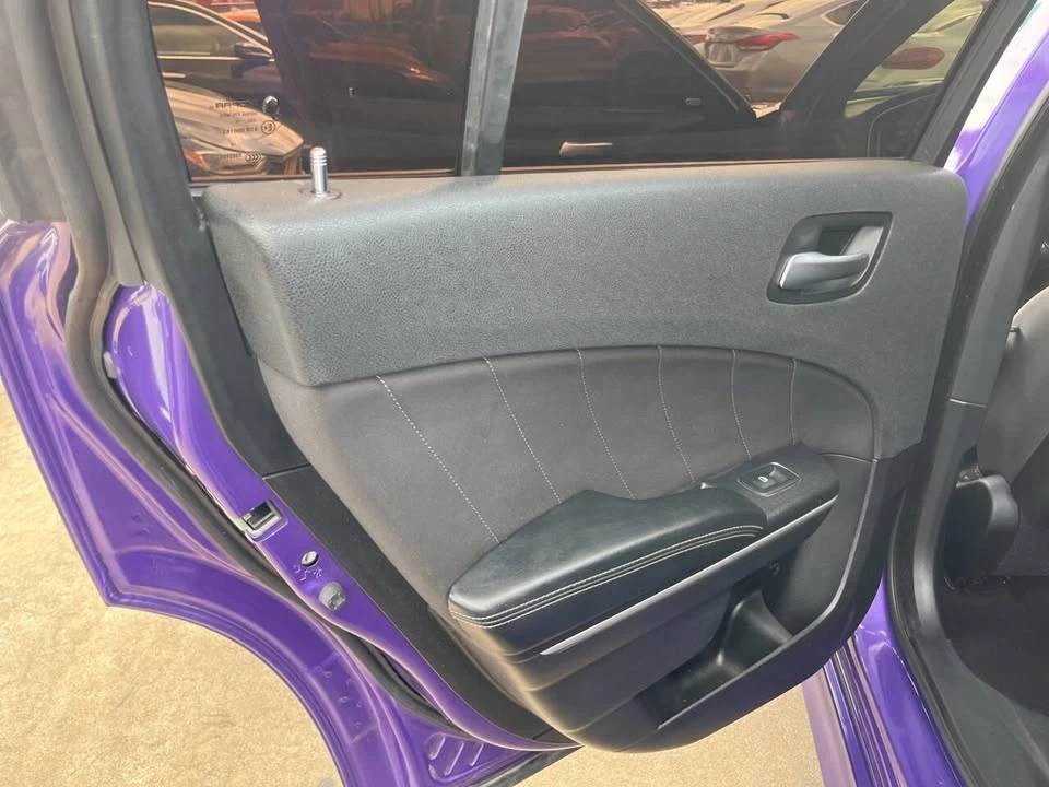 2019 Dodge Charger 7th Gen - Image 14 of 17