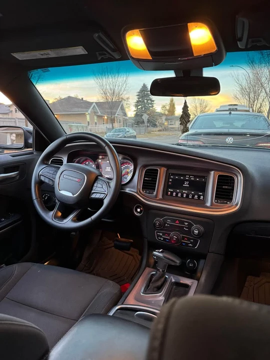 2019 Dodge Charger 7th Gen - Image 9 of 12