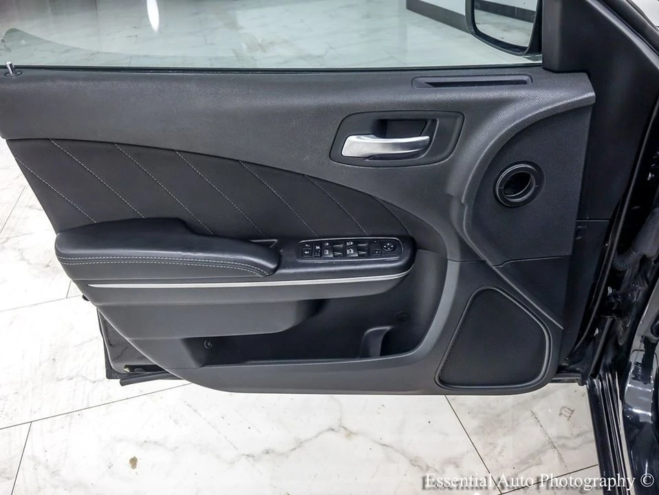 2019 Dodge Charger 7th Gen - Image 11 of 18