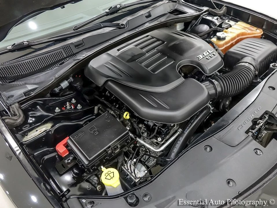 2019 Dodge Charger 7th Gen - Image 16 of 18