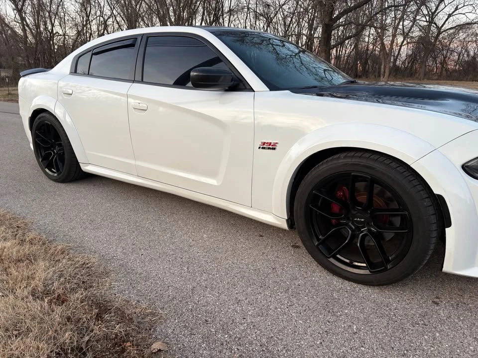 2019 Dodge Charger 8th Gen - Image 9 of 12
