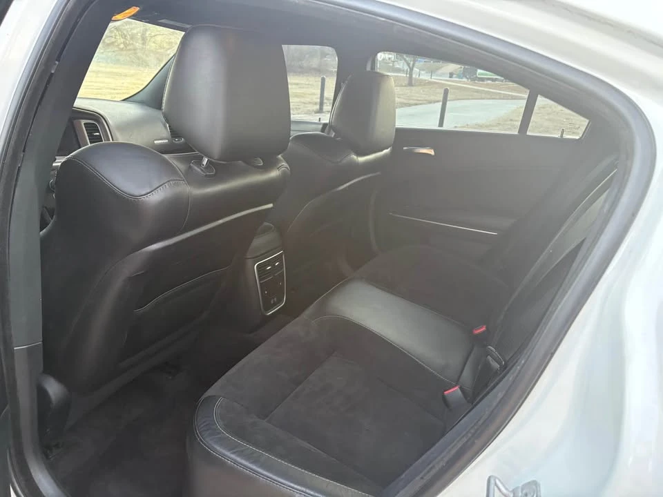 2019 Dodge Charger 8th Gen - Image 10 of 12