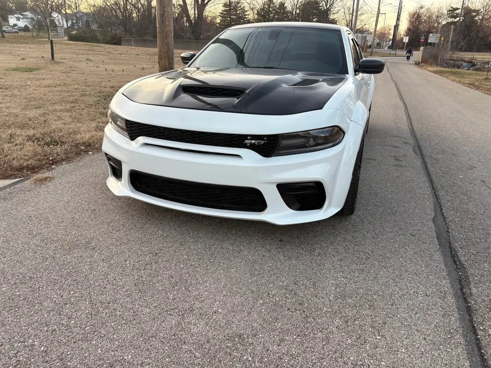 2019 Dodge Charger 8th Gen - Image 4 of 12