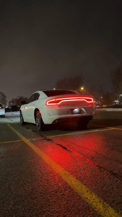 2019 Dodge Charger 7th Gen - Image 2 of 10