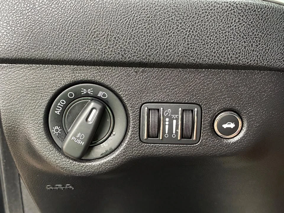 2019 Dodge Charger 7th Gen - Image 16 of 19