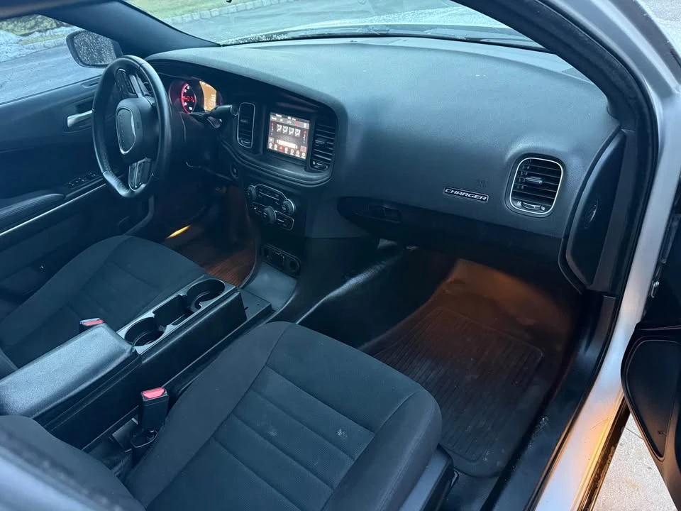 2019 Dodge Charger 7th Gen - Image 9 of 18