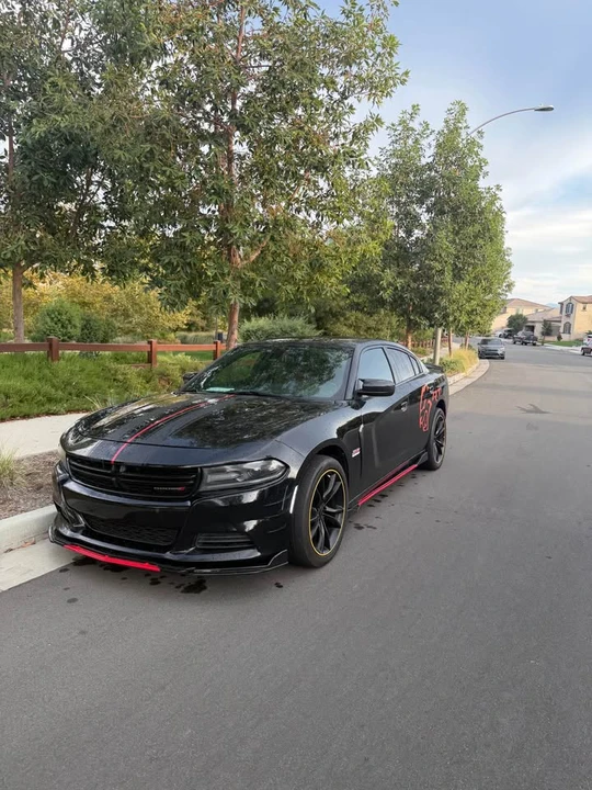 2019 Dodge Charger 7th Gen - Image 2 of 11