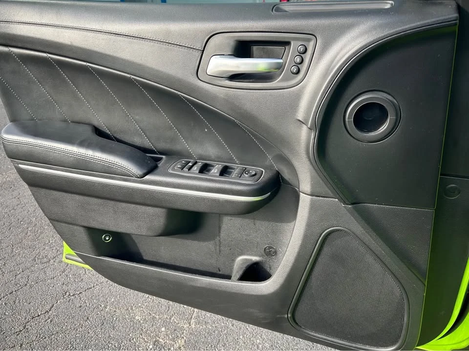 2019 Dodge Charger 7th Gen - Image 15 of 19