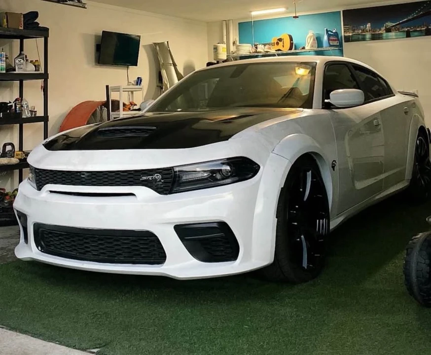 2019 Dodge Charger SRT Hellcat 7th Gen - Image 4 of 11