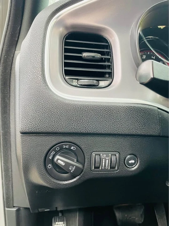 2019 Dodge Charger 7th Gen - Image 13 of 20