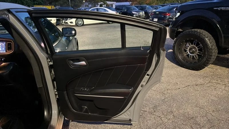 2019 Dodge Charger 7th Gen - Image 19 of 20