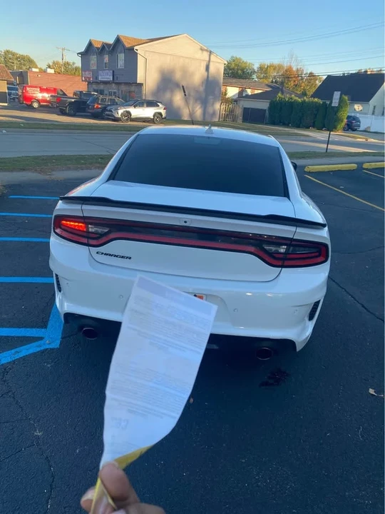 2019 Dodge Charger 8th Gen - Image 4 of 6