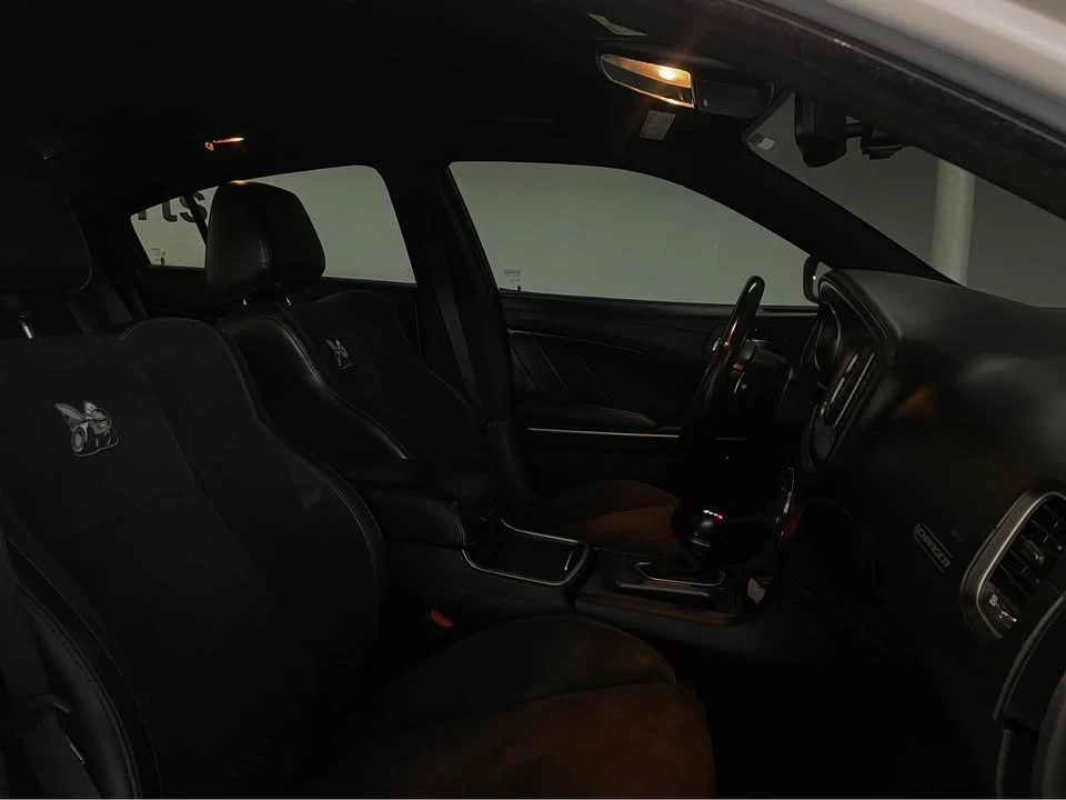 2019 Dodge Charger 8th Gen - Image 10 of 13