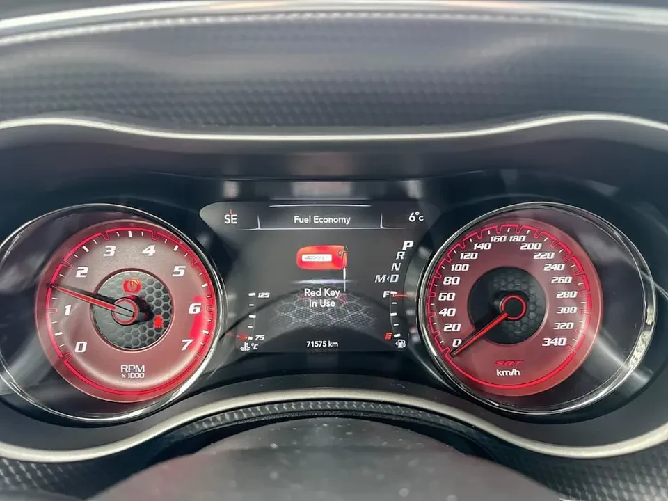 2019 Dodge Charger SRT Hellcat 7th Gen - Image 9 of 17