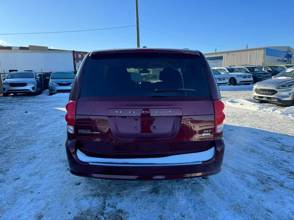2019 Dodge Caravan - Image 5 of 19