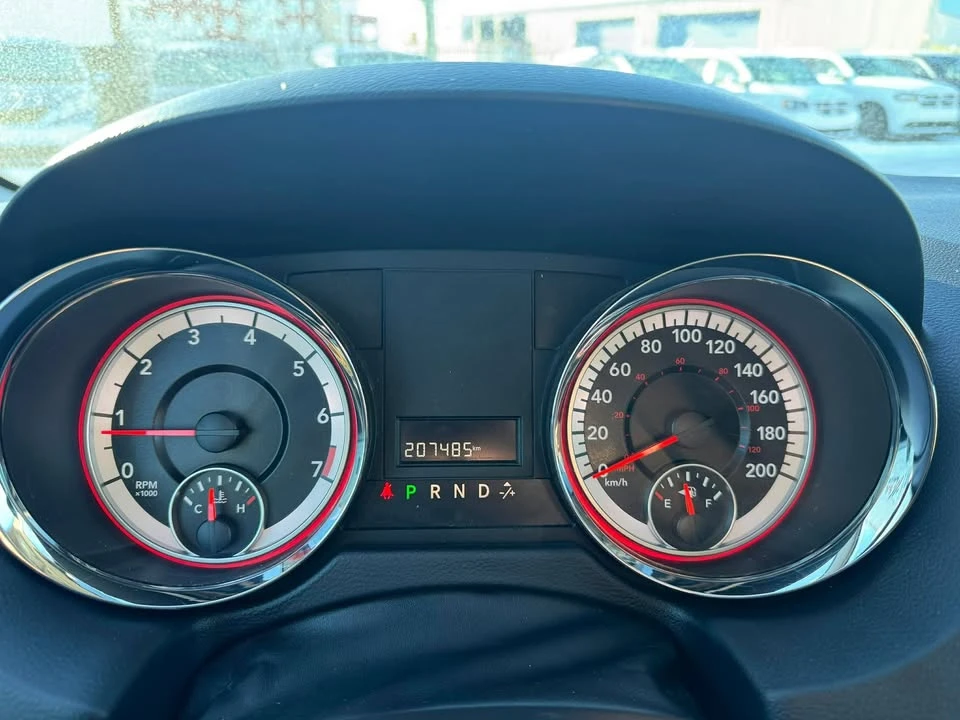 2019 Dodge Caravan - Image 10 of 19