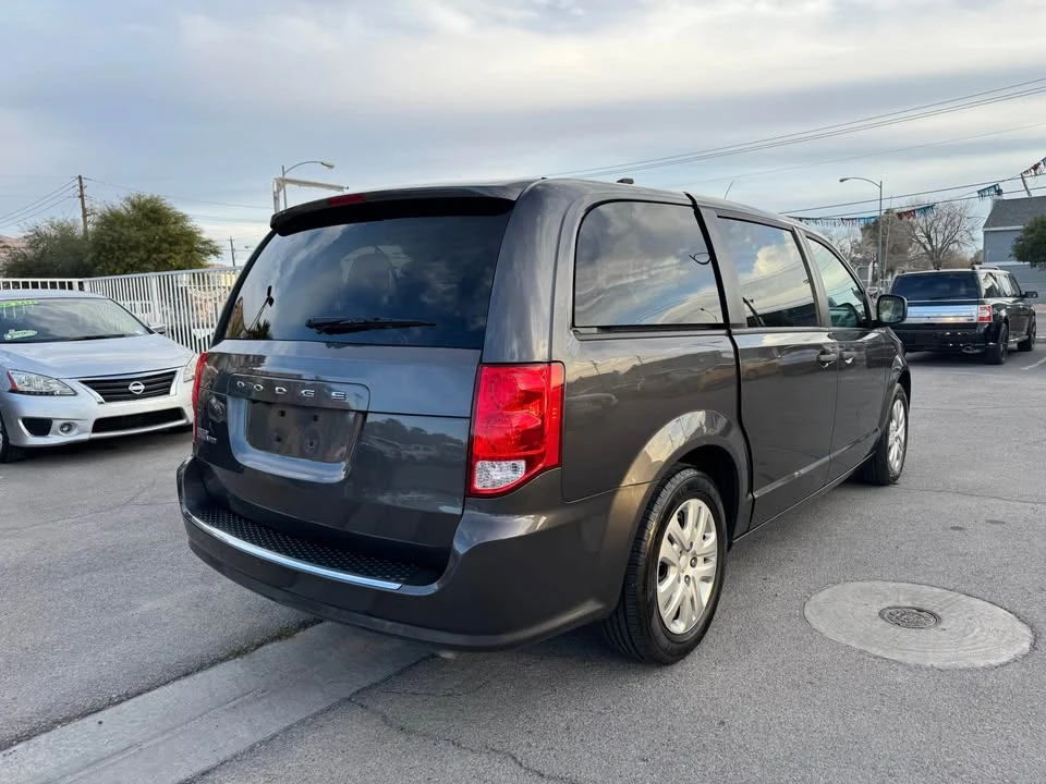2019 Dodge Caravan - Image 4 of 15
