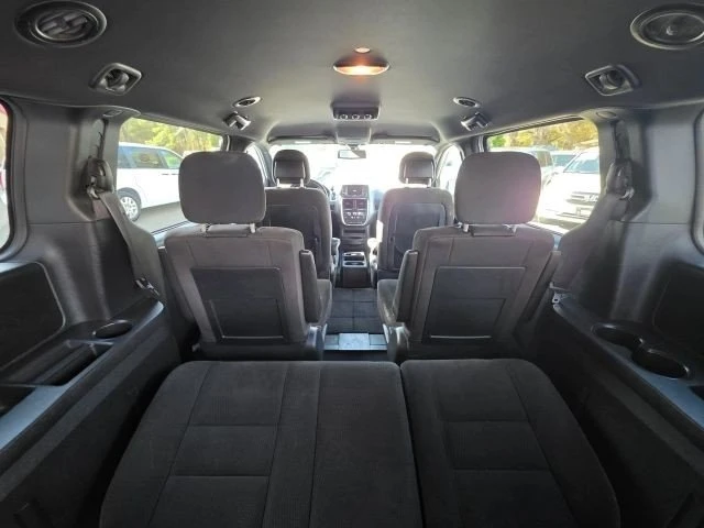 2019 Dodge Caravan - Image 16 of 20