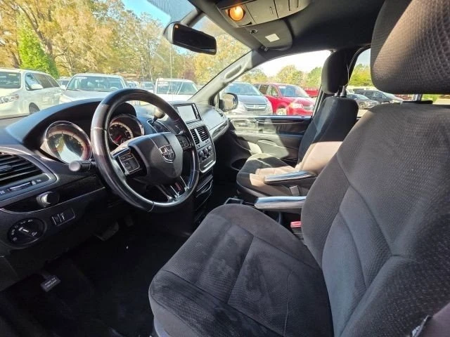 2019 Dodge Caravan - Image 9 of 20