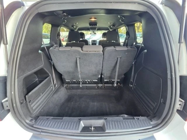 2019 Dodge Caravan - Image 15 of 20