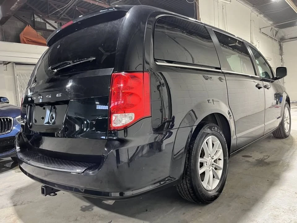 2019 Dodge Caravan - Image 5 of 20