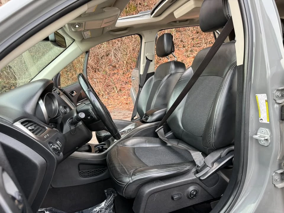 2019 Dodge Journey - Image 8 of 17