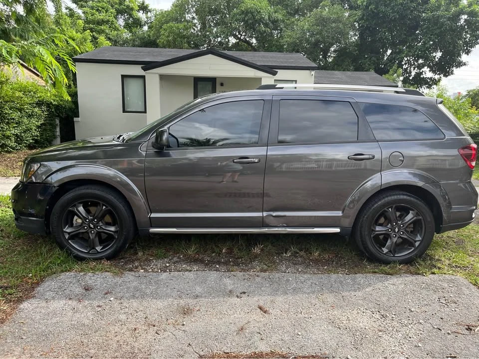 2019 Dodge Journey - Image 2 of 11