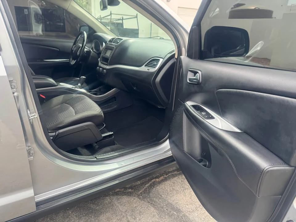 2019 Dodge Journey - Image 2 of 13
