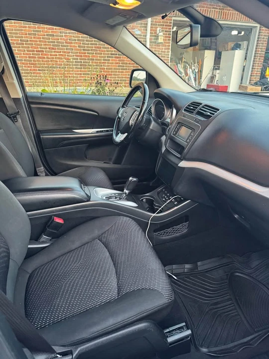 2019 Dodge Journey - Image 2 of 5