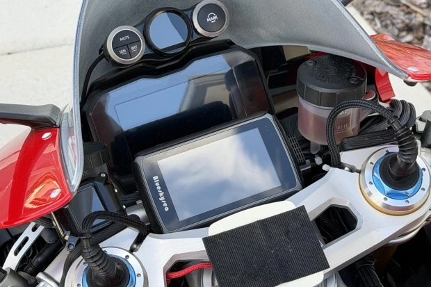 2019 Ducati V4 - Image 5 of 8