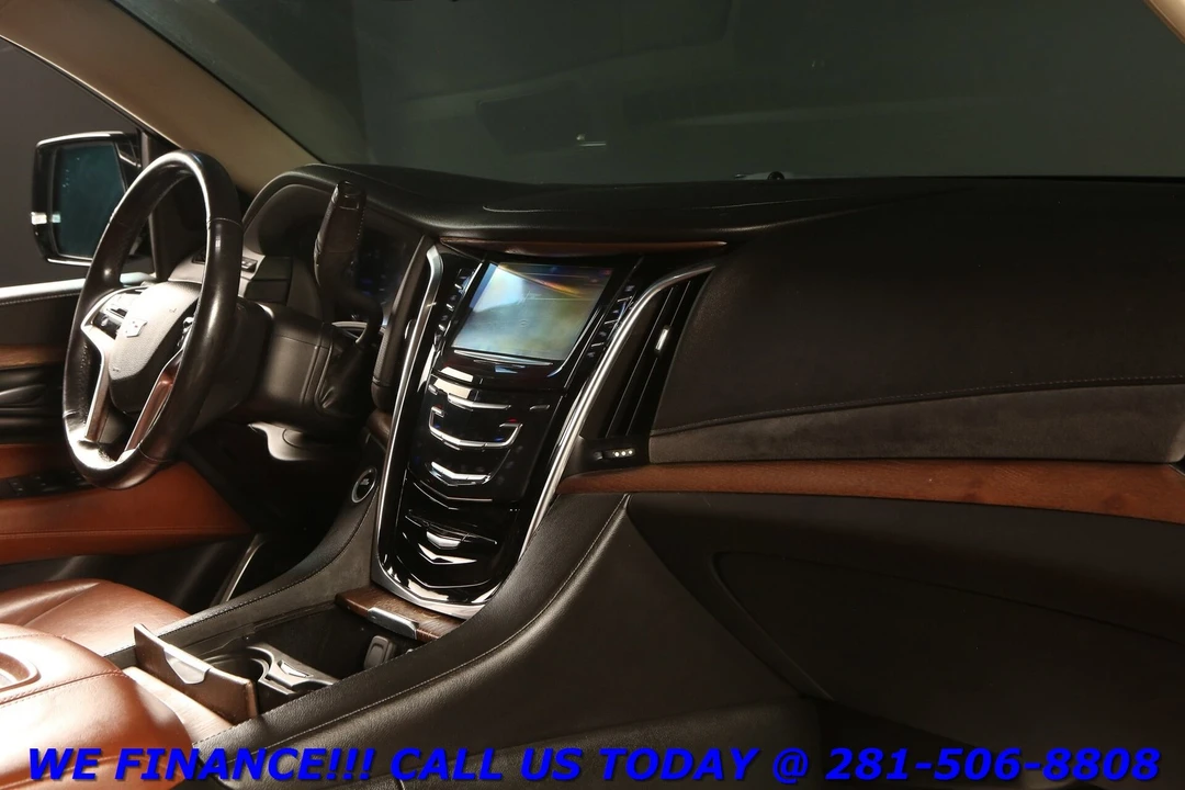 2019 Cadillac Escalade 4th Gen - Image 18 of 21