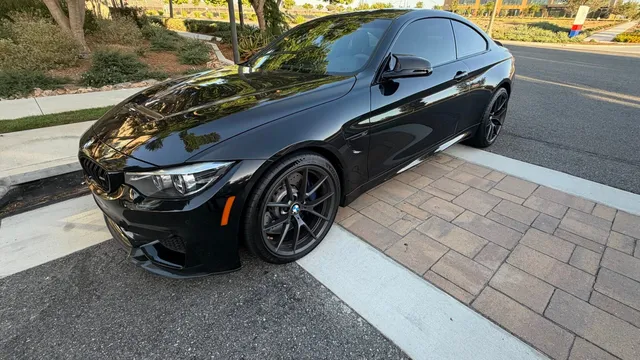 2019 BMW F82 M4CS