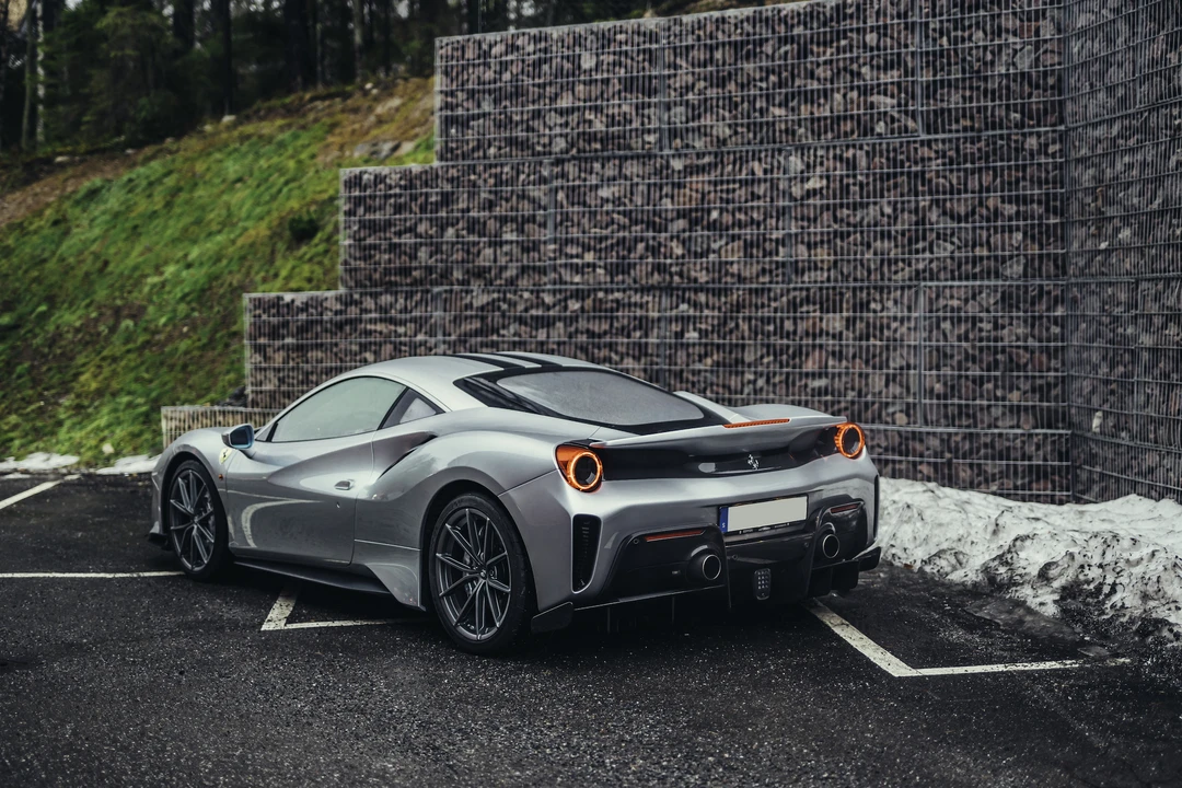 2019 Ferrari 488 Pista - Image 6 of 31