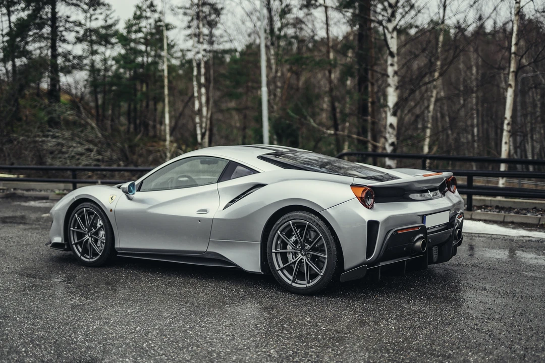 2019 Ferrari 488 Pista - Image 15 of 31