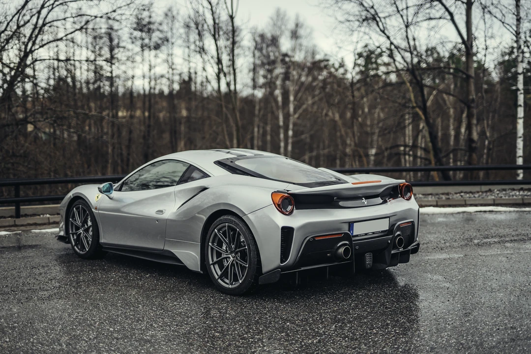 2019 Ferrari 488 Pista - Image 16 of 31