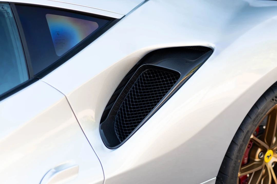 2019 Ferrari 488 Pista - Image 26 of 31