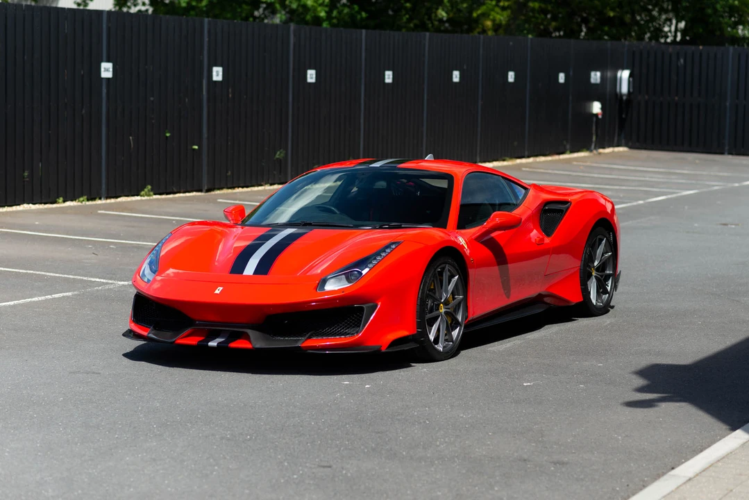 2019 Ferrari 488 Pista - Image 9 of 31