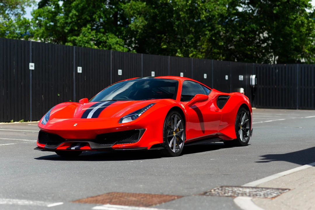 2019 Ferrari 488 Pista - Image 2 of 31