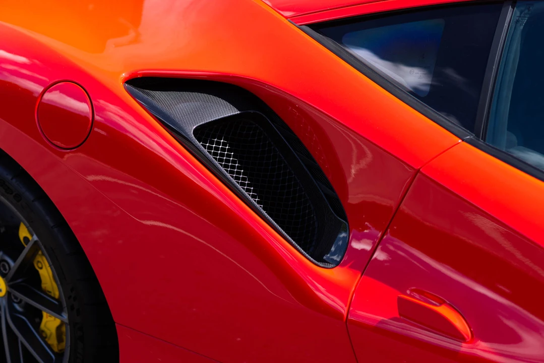 2019 Ferrari 488 Pista - Image 13 of 31