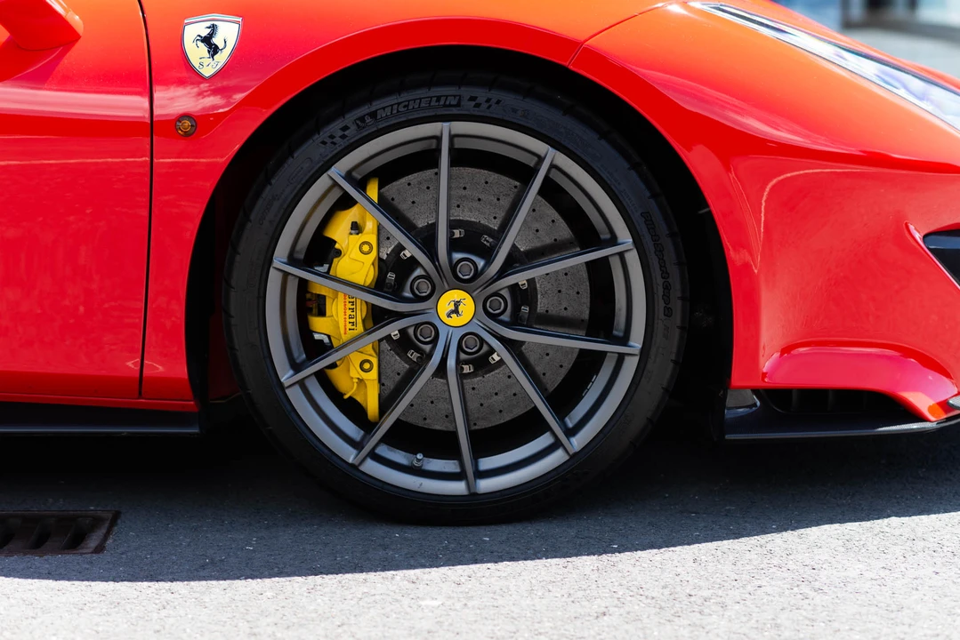 2019 Ferrari 488 Pista - Image 25 of 31