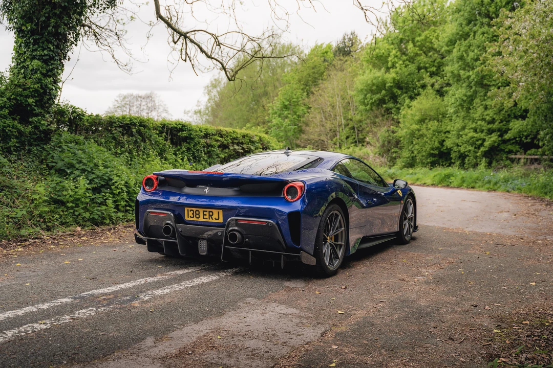 2019 Ferrari 488 Pista - Image 8 of 31