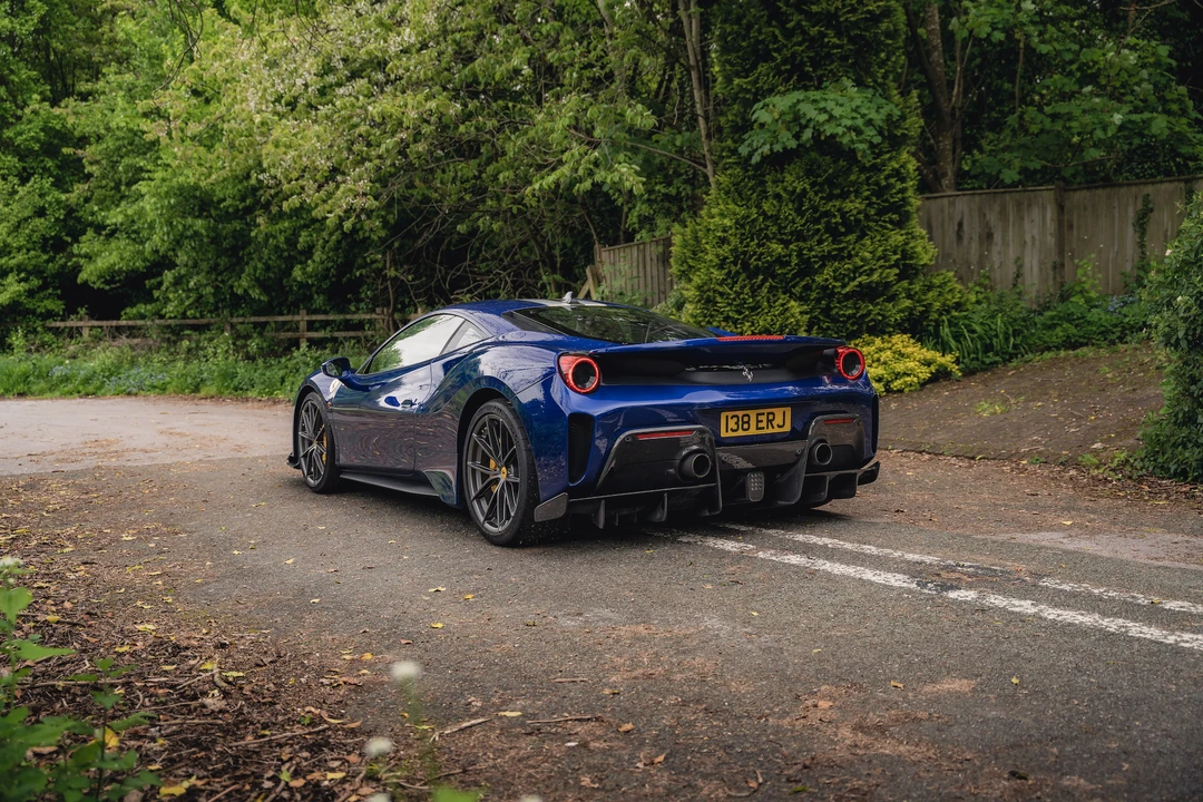 2019 Ferrari 488 Pista - Image 13 of 31
