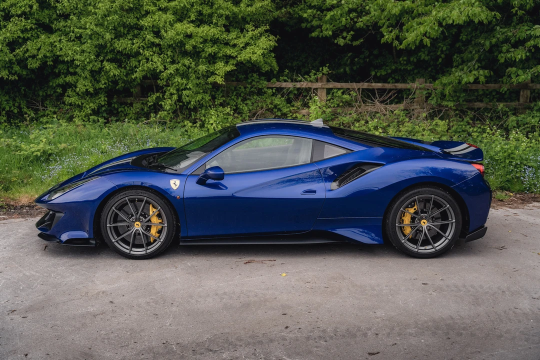 2019 Ferrari 488 Pista - Image 12 of 31