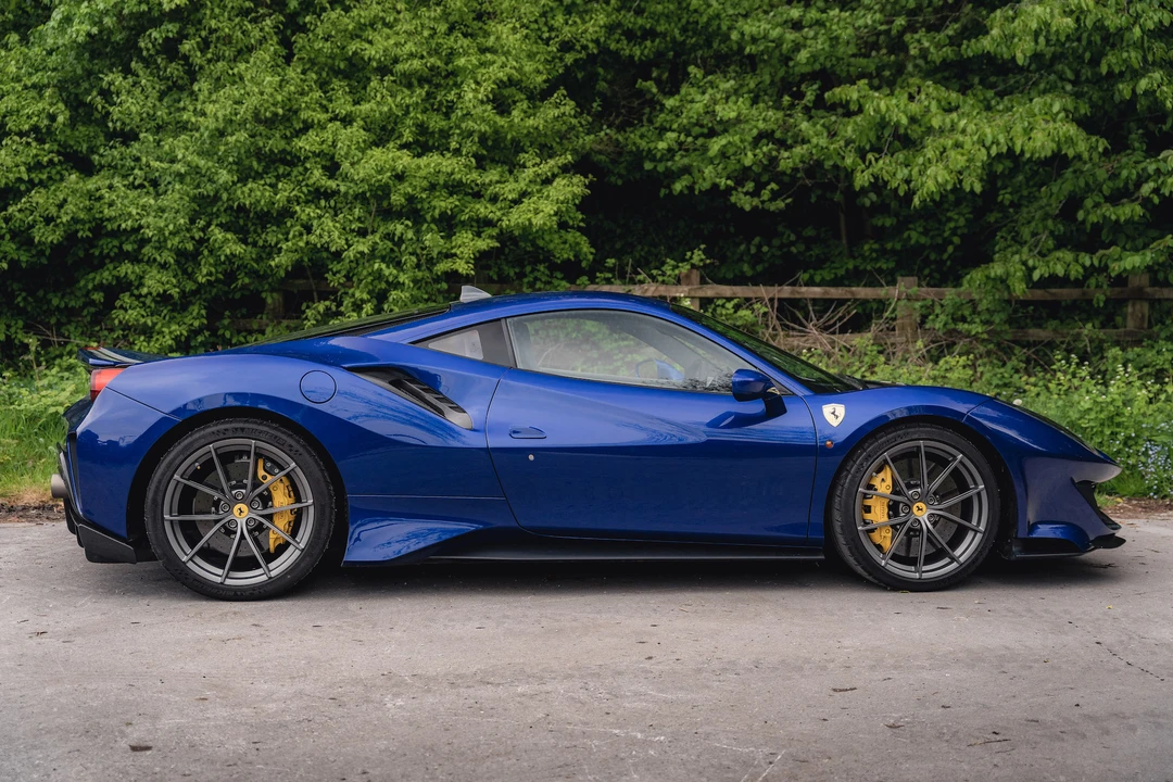 2019 Ferrari 488 Pista - Image 16 of 31