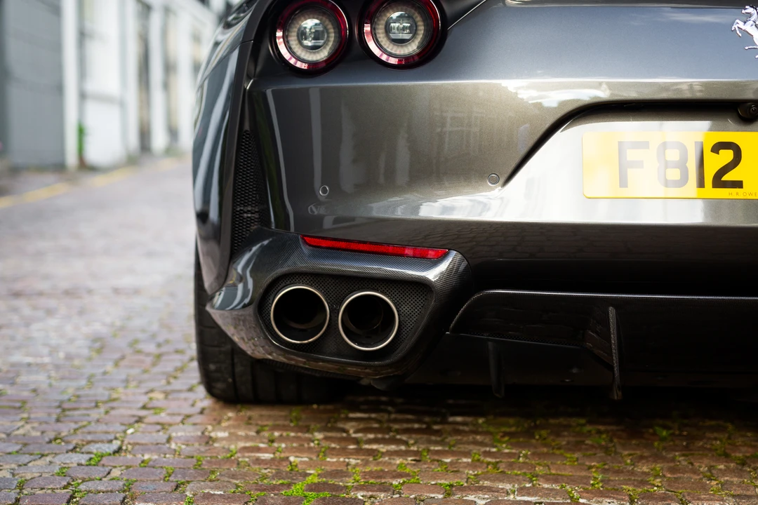 2019 Ferrari 812 Superfast - Image 11 of 31