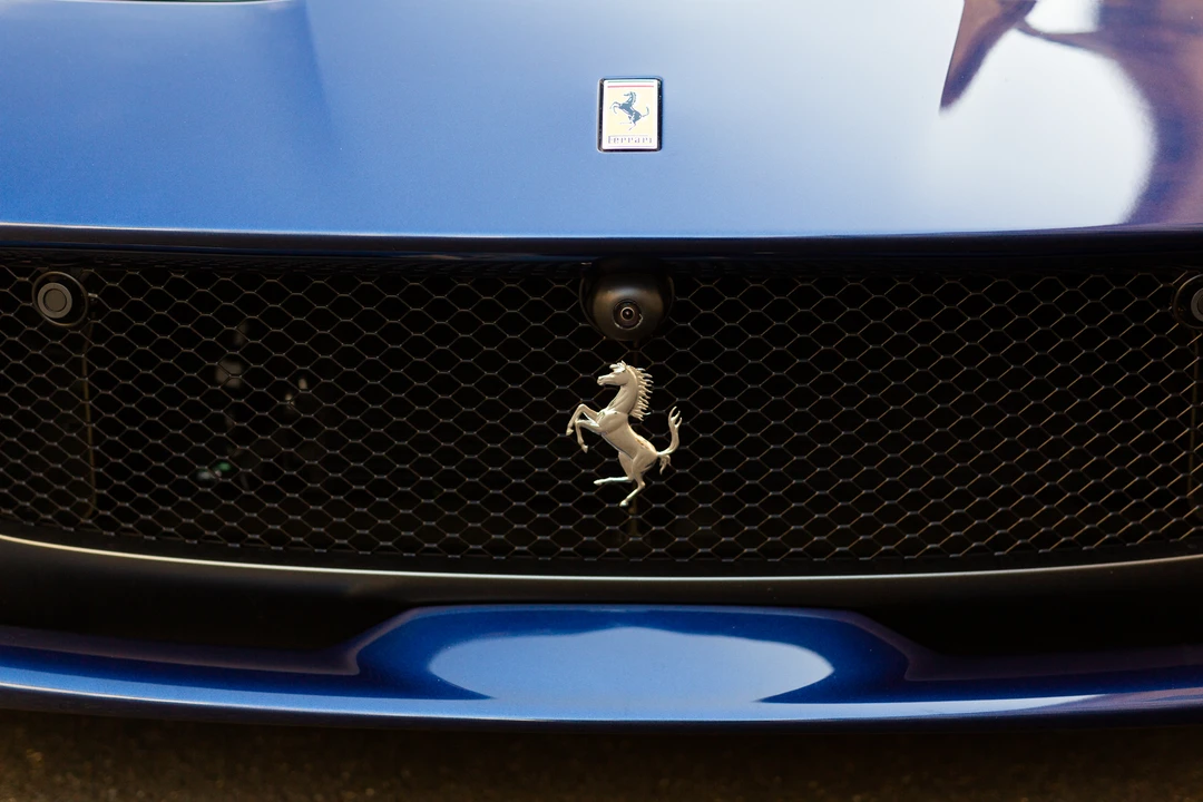 2019 Ferrari 812 Superfast - Image 10 of 31