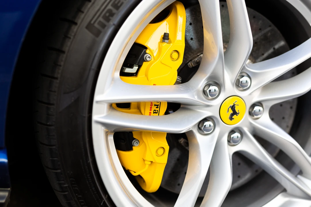 2019 Ferrari 812 Superfast - Image 14 of 31