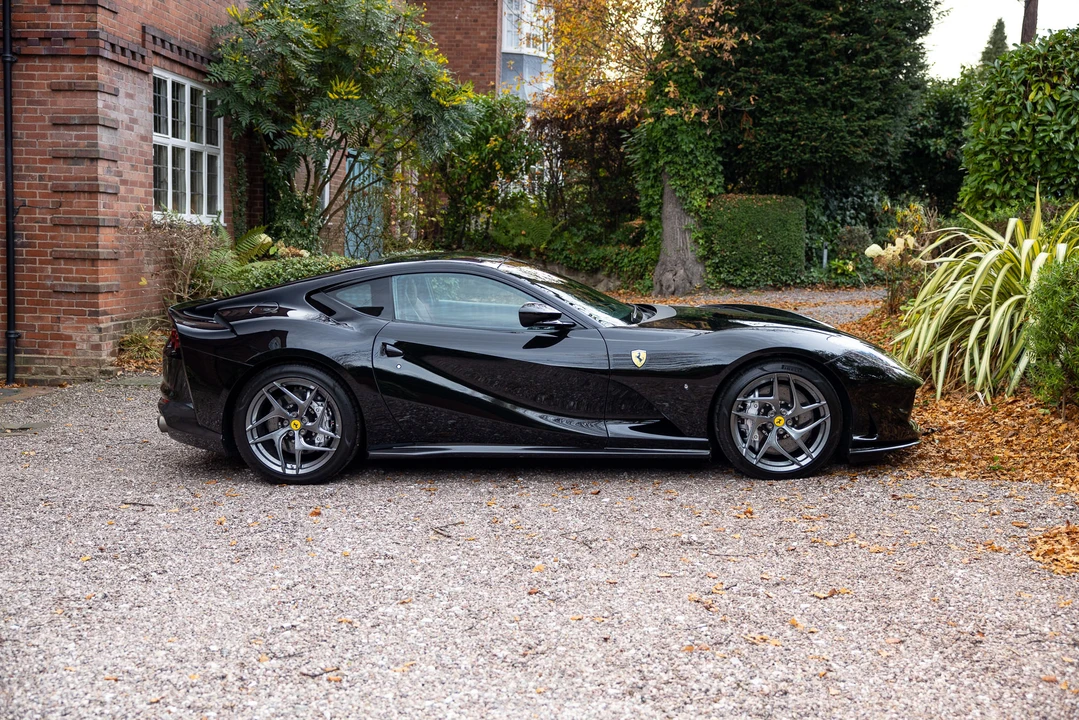 2019 Ferrari 812 Superfast - Image 5 of 31