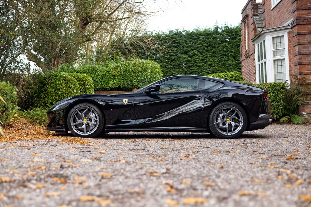 2019 Ferrari 812 Superfast - Image 25 of 31