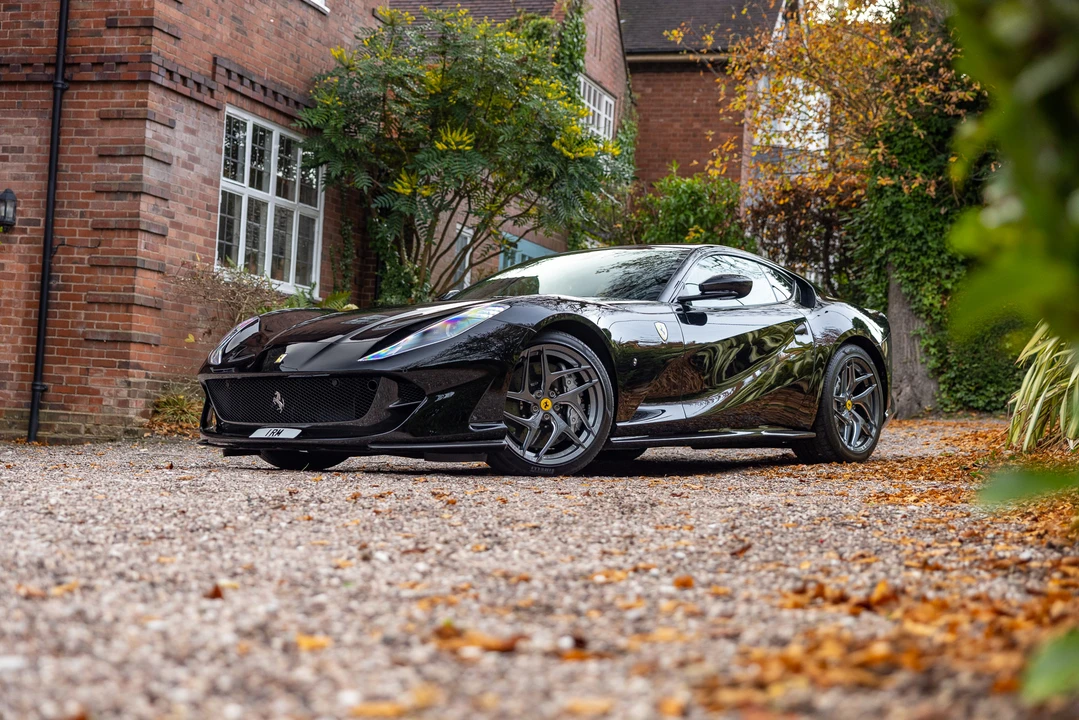 2019 Ferrari 812 Superfast - Image 10 of 31